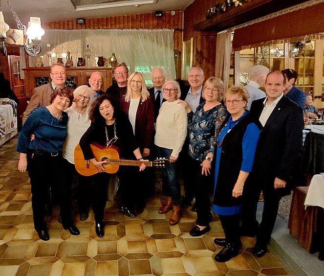Weihnachtsfeier_Groß-Enzersdorf_Gruppenbild Weihnachtsfeier_Groß-Enzersdorf_Gruppenbild