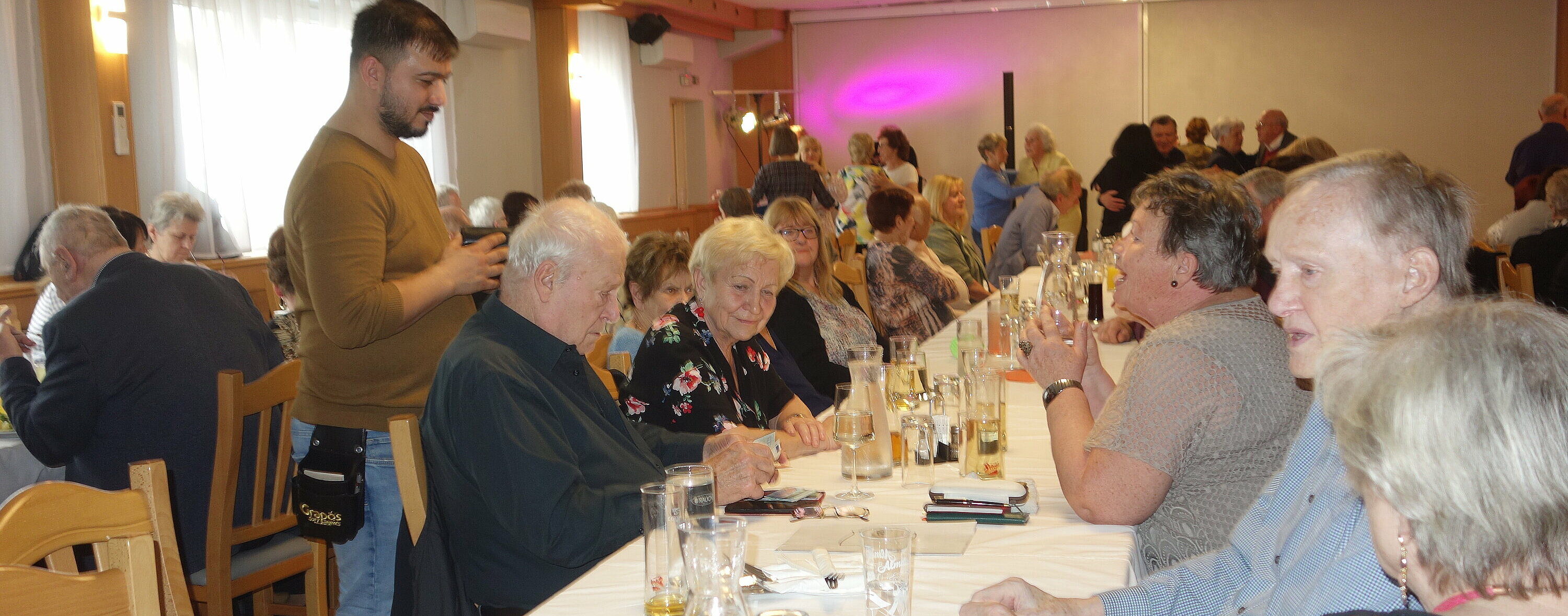 UNTERWALTERSDORF_Fruehjahrskraenzchen