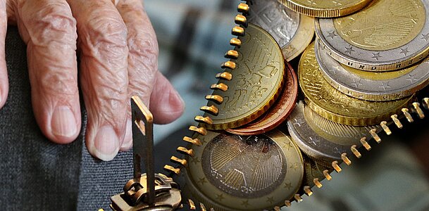 Sujet_Hand_Geld_Finanzen_Pensionen
