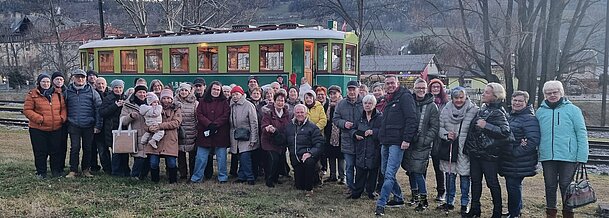 UG0225_NOE_BN_POTTENDORF_Fahrt_mit_der_Nostalgiebahn UG0225_NOE_BN_POTTENDORF_Fahrt_mit_der_Nostalgiebahn