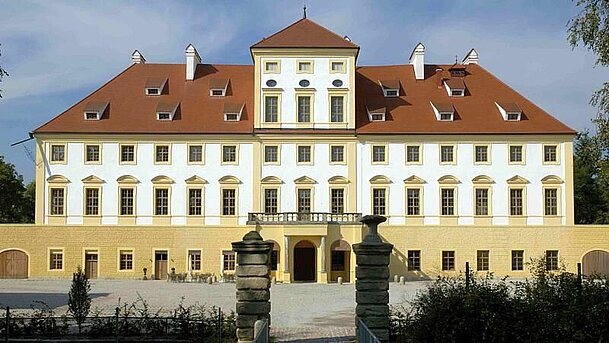 Schloss Aurolzmüster