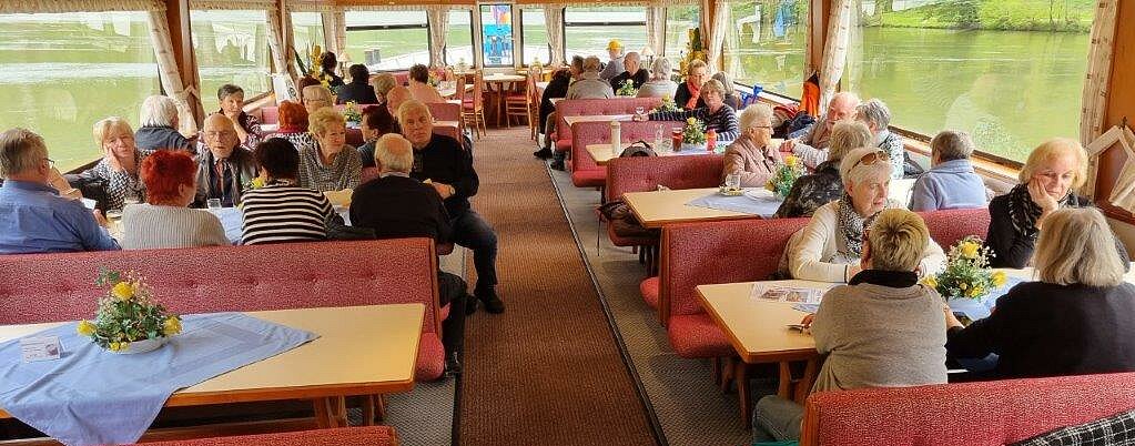 Pottendorf_2024-Die_Gruppe_bei_der_Schiffahrt Pottendorf_2024-Die_Gruppe_bei_der_Schiffahrt