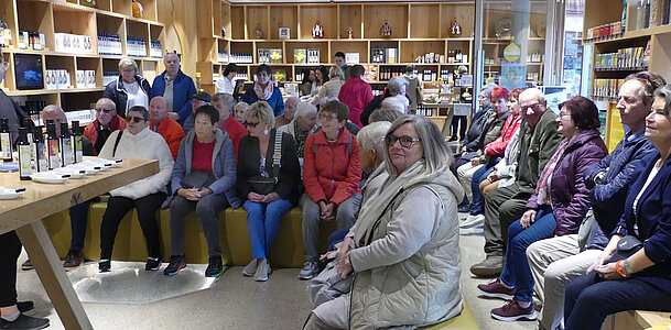 UG0125_NOE_BN_Tattendorf_Besuch_der_OElmuehle_Fandler