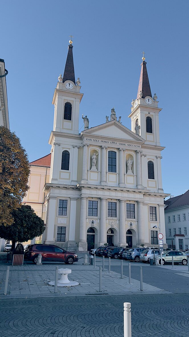 Szombathely_Ortsgruppe_Groß-Enzersdorf-Innenraum Kirche