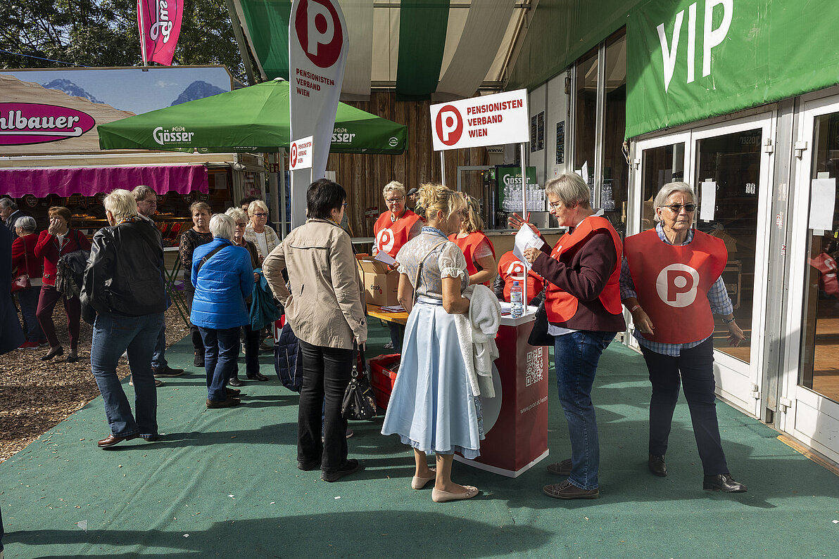 Wiener Kaiser Wiesn 75 Jahre PVÖ Edlseer Konzert Gösser Zelt