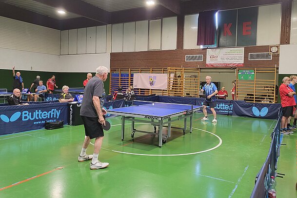 Tischtennis, Tisch, Bälle, Netze