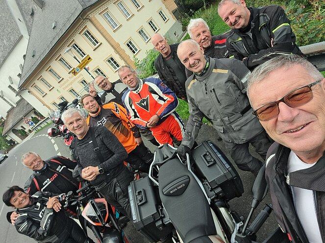 Motorradtour Red Panther 22.8.2024 Wienerwald