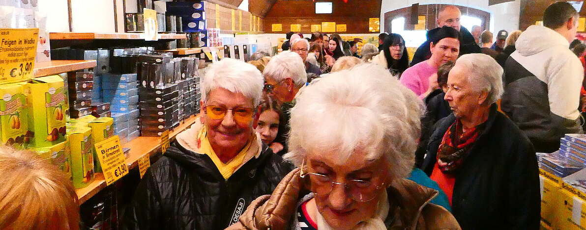 UG0225_NOE_BN_Tribuswinkel_Hauswirth.JPG UG0225_NOE_BN_Tribuswinkel_Hauswirth.JPG