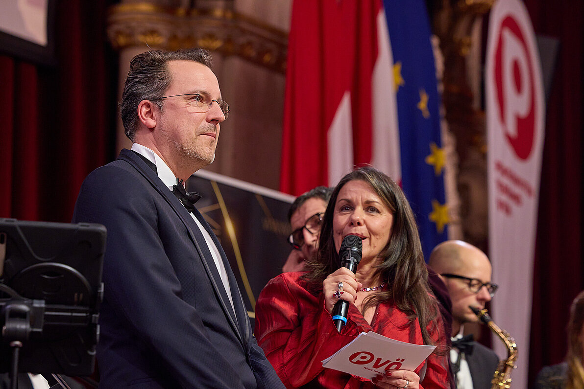 46. Wiener Senior*innenball: Christian Rösner (Generalsekretär, PVÖ), Michaela Sramek (Geschäftsführerin, PVÖ-Wien)