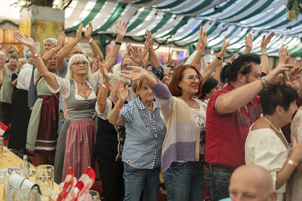 Wiener Kaiser Wiesn 75 Jahre PVÖ Edlseer Konzert Gösser Zelt