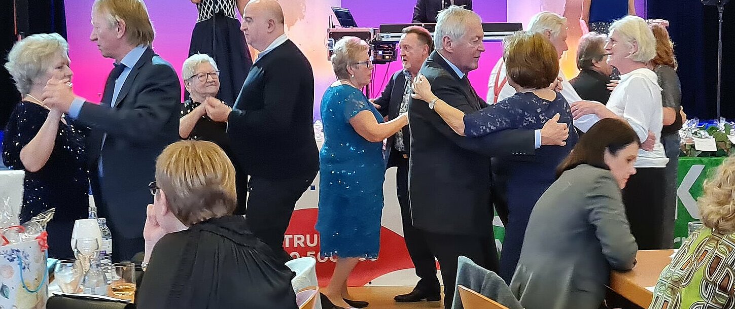 2024-02-01Oldiesball