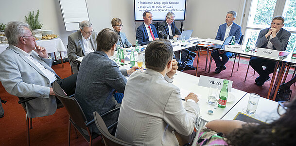 Österreichischer Seniorenrat: Runder Tisch zum Thema Diskriminierung älterer Menschen Österreichischer Seniorenrat: Runder Tisch zum Thema Diskriminierung älterer Menschen