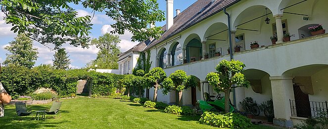 UG0125_NOE_BN_Traiskirchen_Schloss_Lackenbach UG0125_NOE_BN_Traiskirchen_Schloss_Lackenbach