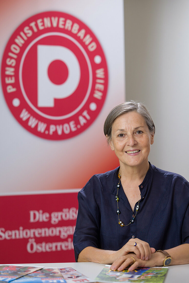 Bezirksvorsitzender Stellvertreterin Brigitte Soos, Bezirksorganisation Mariahilf