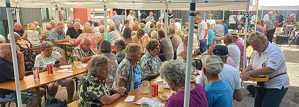 Frühschoppen und Grillfest