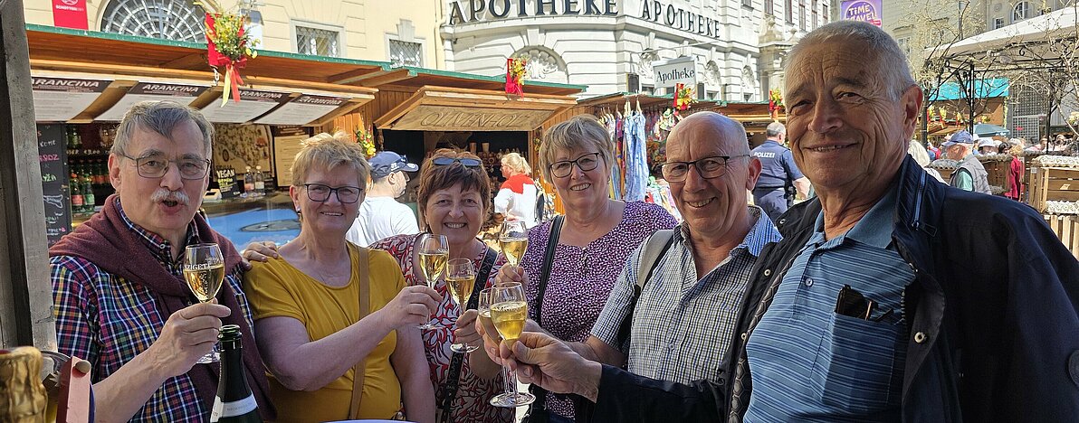 UG0425_NOE_BN_Enz_L_Ostermarkt_2