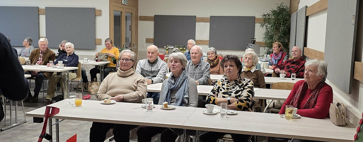 UG0326_NOE_BN_Enzefeld-Lindabrunn_Videoshow_Borneo