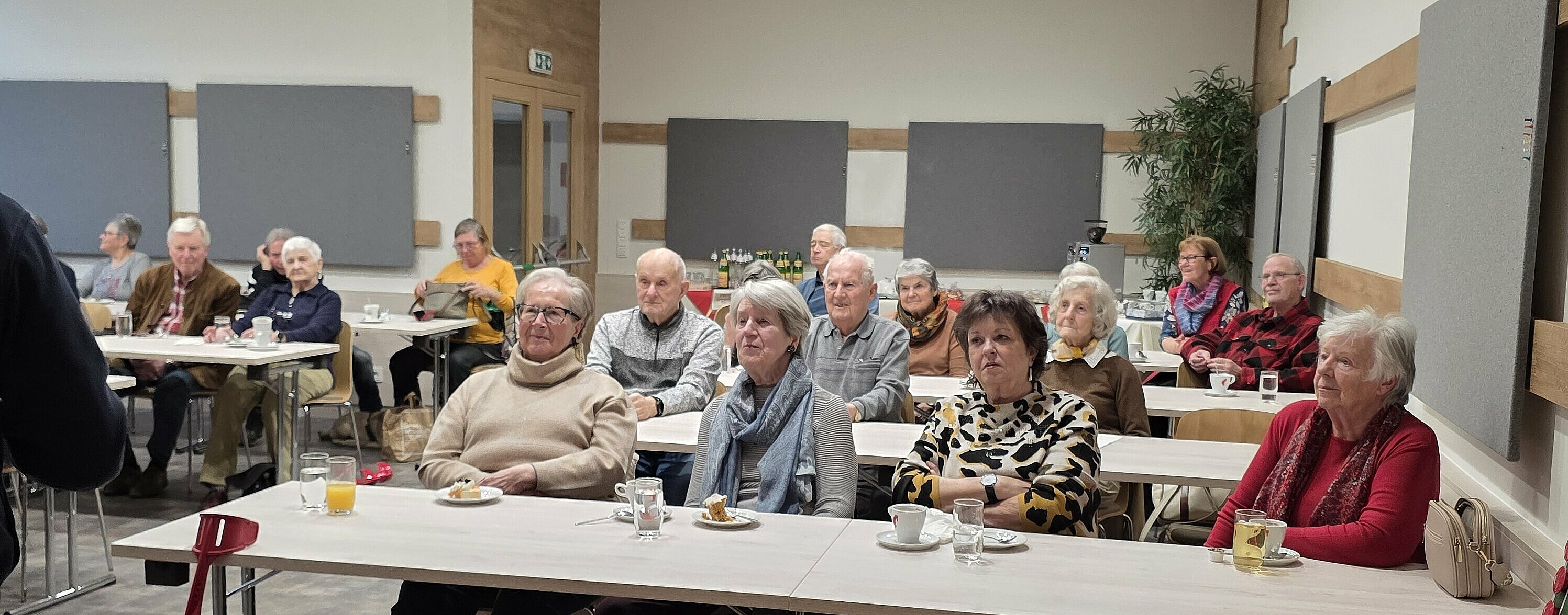 UG0326_NOE_BN_Enzefeld-Lindabrunn_Videoshow_Borneo