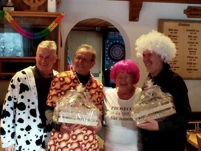 Siegerehrung mit BV Christian (ganz links)und OV Inge (2.v.r.)