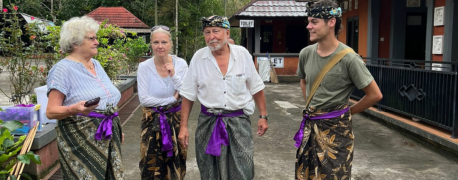 Enzesfeld-L_Sulawesi. Enzesfeld-L_Sulawesi.