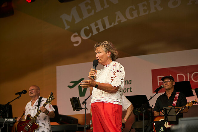 DIF 2024, Chris Lachmuth, Sabine Hofer-Gruber (KWP), Senior*innenbeauftragte der Stadt Wien