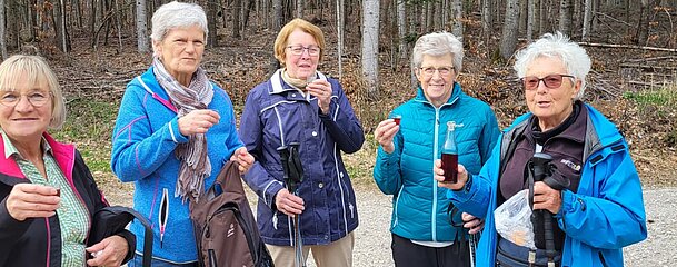 ALLAND_Wandergruppe_Arme_Schlucker