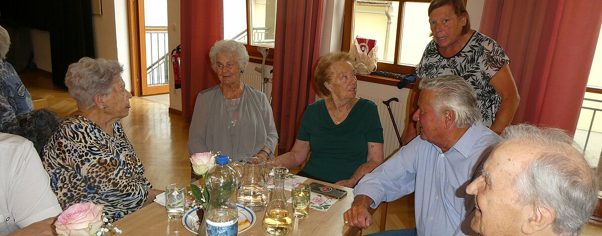 UG0426_NOE_BN_TRibuswinkel_Familienfeier_9.