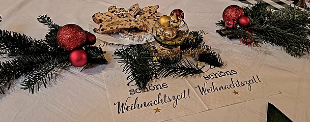 Weihnachtsfeier_Groß-Enzersdorf_Tischgesteck Weihnachtsfeier_Groß-Enzersdorf_Tischgesteck
