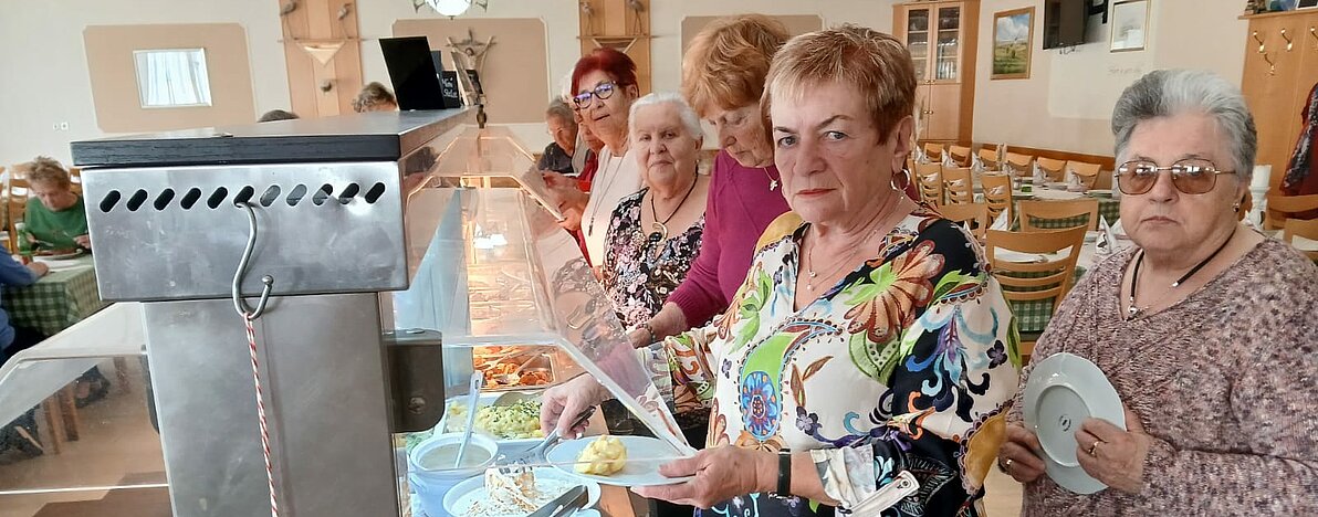 2024-11-Gainfarn_Bad_Voeslau-Ganlsschmaus