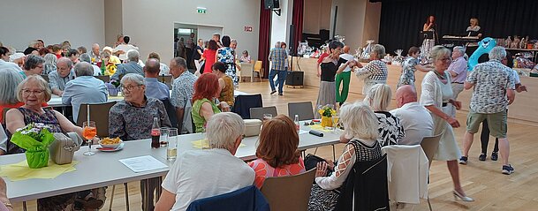 UG0426_NOE_BN_Schoenau_Triesting_Kraenzchen UG0426_NOE_BN_Schoenau_Triesting_Kraenzchen
