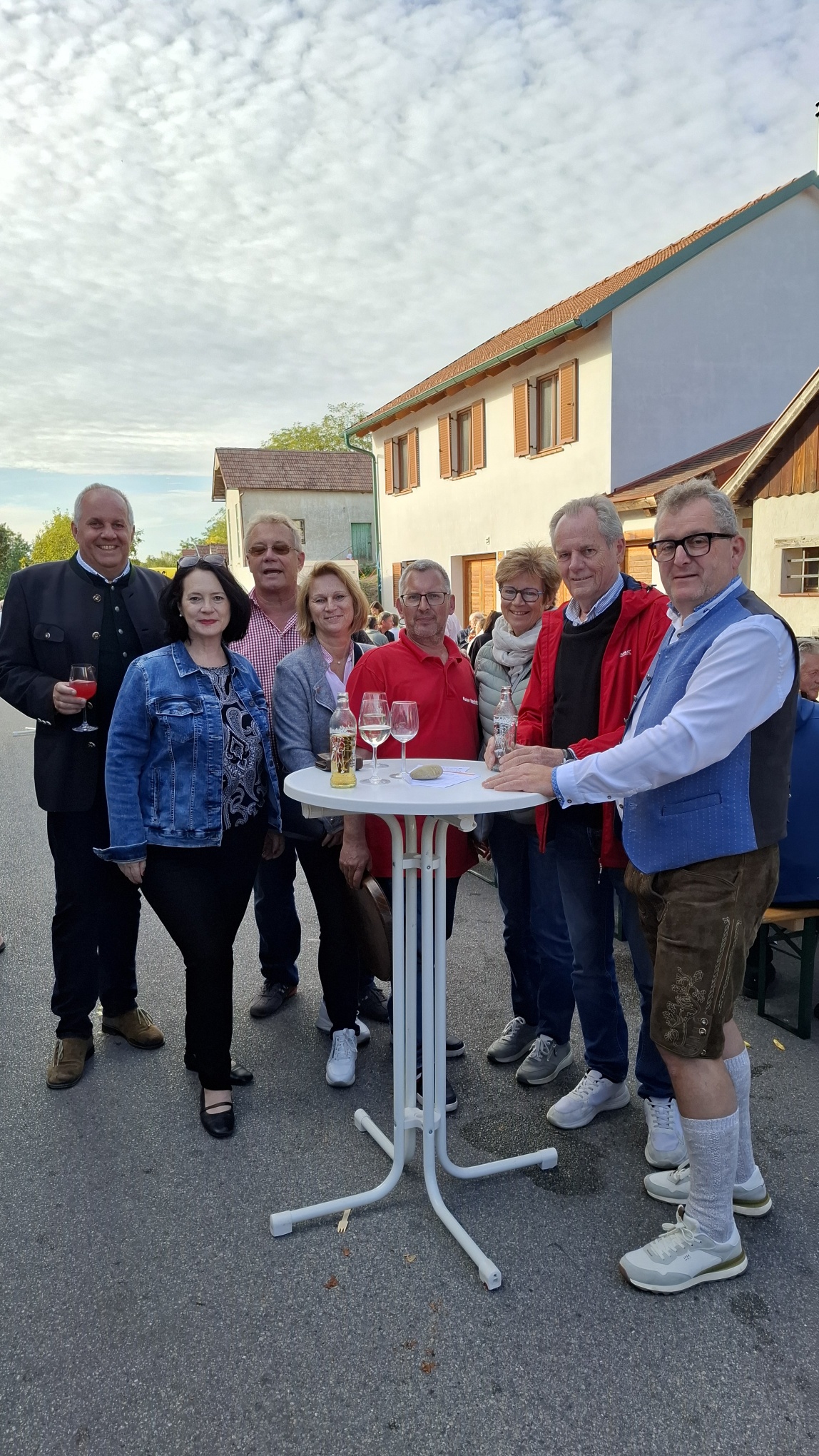 ROTER HERBSTSTURM mit Weingartenwanderung