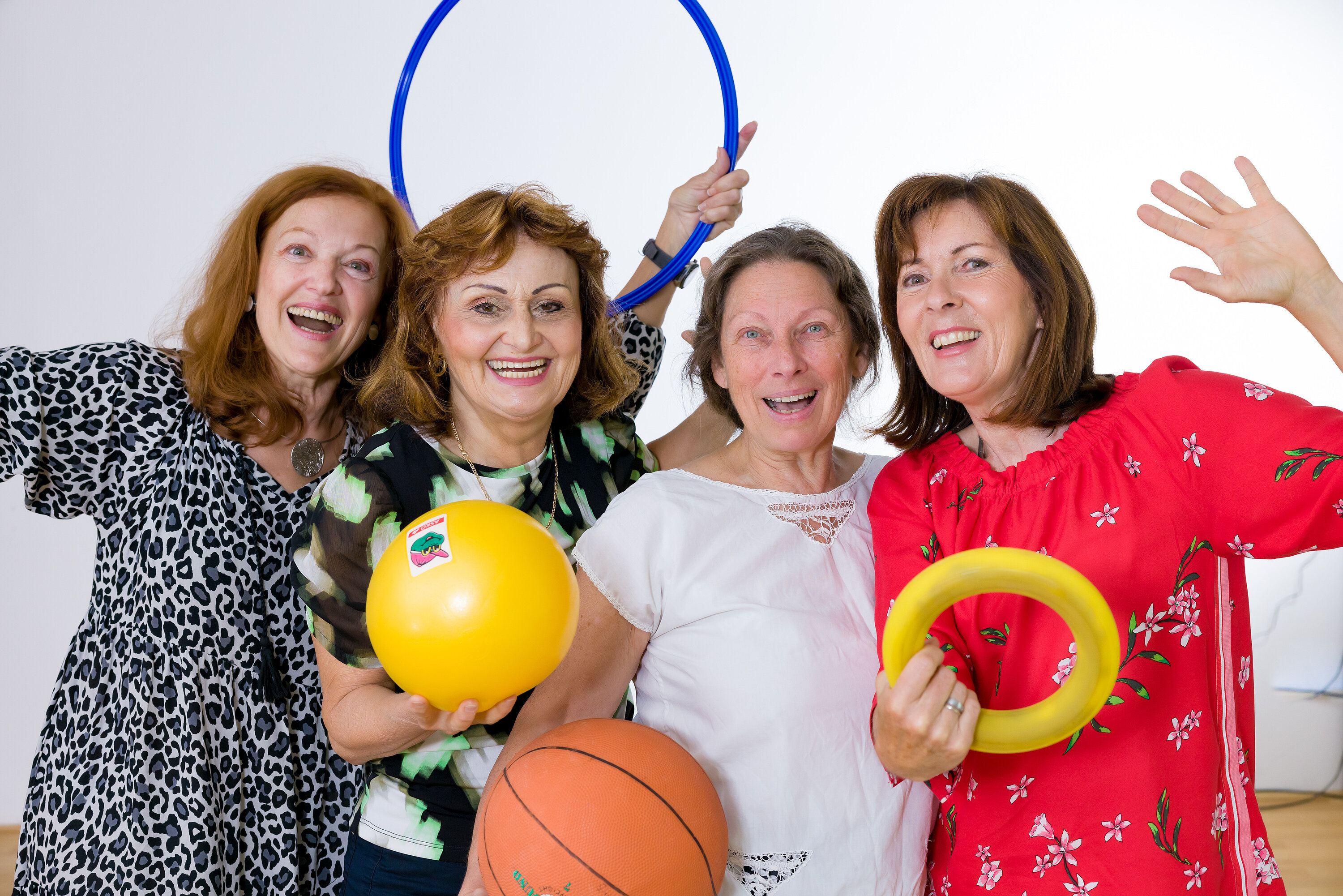 Isabella Kochauf, Christa Gutleber, Margit Kraus-Lepuschitz, Doris Moser - Übungsleiterinnen Gymnastik
